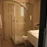 Mo By Wmm Hotel 2*