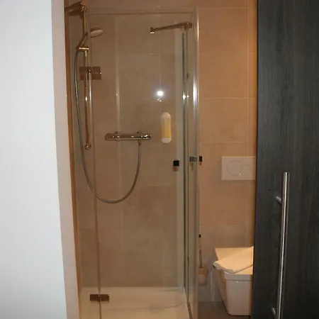 Mo By Wmm Hotel 2*